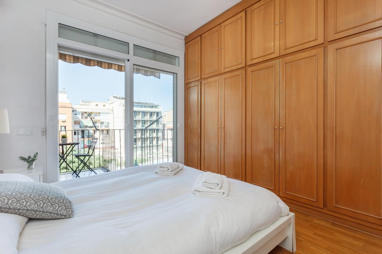 Flateli Aribau Apartment Barcelona Exterior photo