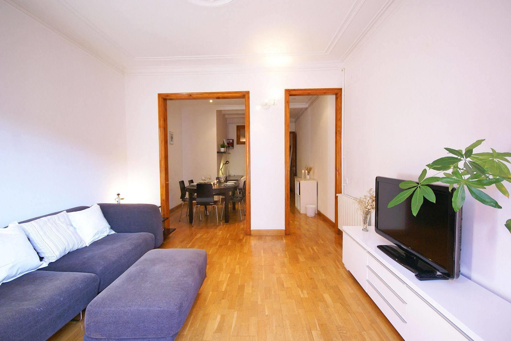 Flateli Aribau Apartment Barcelona Exterior photo